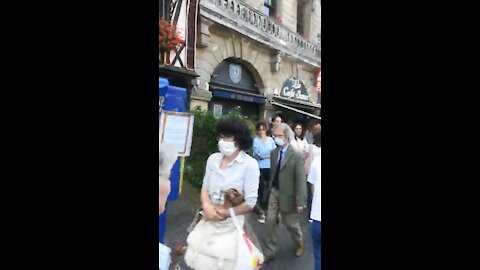 Place du vieux marché Rouen MAB contrôleur de pass FB Live 18092021