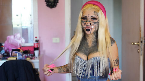 Body Mod 'Addict' Transforms Into Barbie Bimbo | HOOKED ON THE LOOK