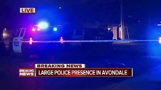 Pursuit leads to barricade situation in Avondale