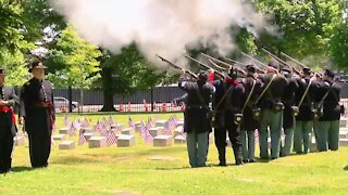 Sons and Daughters of Union Veterans of the Civil War hold Memorial Day ceremony at Forest Lawn