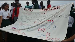 SOUTH AFRICA - Johannesburg - Ennerdale protests (videos) (yJt)