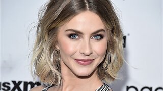 Julianne Hough Gets Blunt Bob