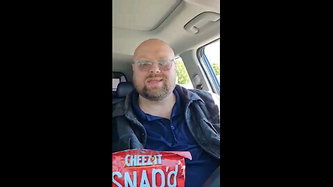 Big Bald Buddy Jonny Reviews Cheez-It Snap-d Jalapeño Jack