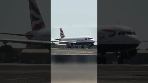 British Airways A320 Taxis Down Runway at Gibraltar #dangerousairports