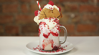 How to make an indulgent raspberry freakshake