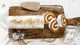 Homemade Pumpkin Roll Cake Recipe