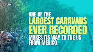 MASSIVE Migrant Caravan Makes Its Way To U.S. Border | Short Clips