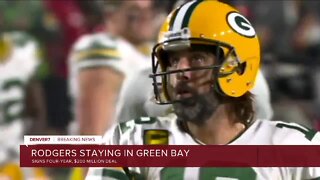 Aaron Rodgers will stay in Green Bay, not coming to Denver