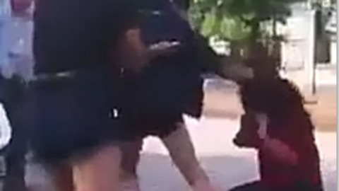 Students fighting at VietNam High School