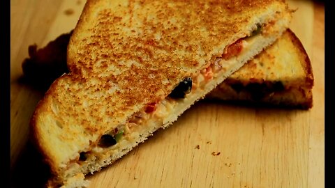 Lunch box Recipe | بازار سے بہتر سینڈوچ گھر پر بنائیں | Grilled Cheese Sandwich