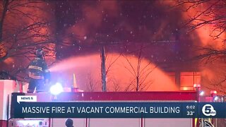 Massive fire breaks out at vacant building
