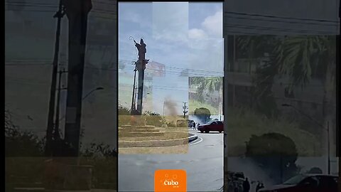 Ônibus pega fogo do lado do muro do quartel em São Luís (pt.3)