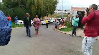 MEDIA: Advocate Dali Mpofu arrives at Winnie Madikizela-Mandela's Soweto home (sGs)