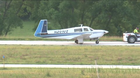 Aircraft blows tire while landing at Waukesha Co. Airport: Fire official