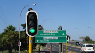 SOUTH AFRICA - Cape Town - Traffic lights (Video) (68t)