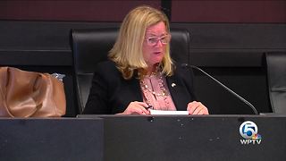 Riviera Beach city council meeting ends in argument between mayor and councilwoman