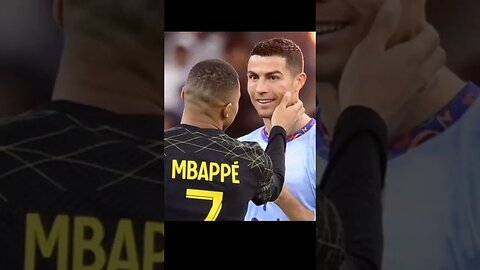 Momen Epik || Cristiano ronaldo rangkul mbappe dan Neymar#shorts#mbappe#neymarjr