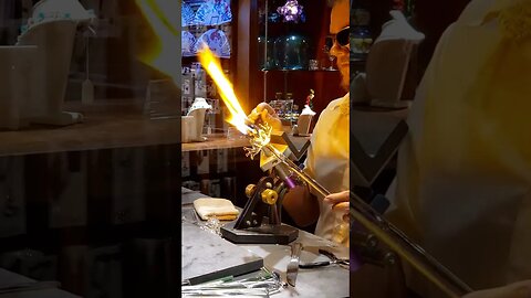 Fire & Art! Arribas Glass Maker in Epcot #disneyworld #epcot