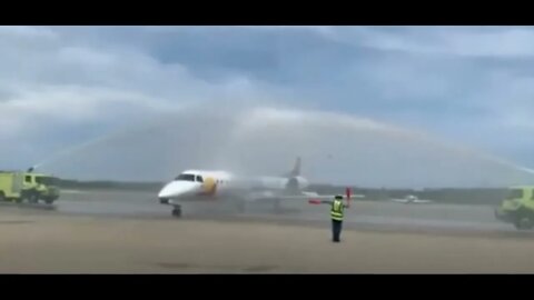 Brotherhood between Colombia and Venezuela reestablished, 1st SATENA flight after ties restoration