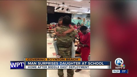 Soldier surprises daughter at school