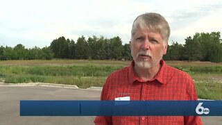 Idahoans clean up the Boise River with the "Make it Pretty" river cleanup event