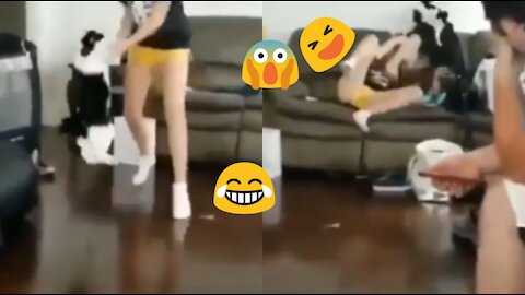 Cat Fight With teenager Girl, Funny Video, Random World