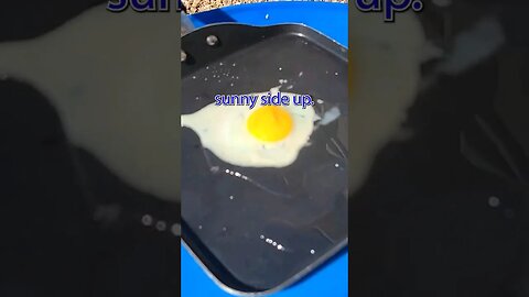 Cooking egg in Las Vegas sun #shorts #viral #fryegg #lasvegas #cookinginthesun #cooking MrBeast