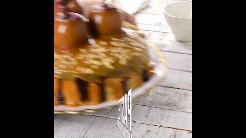 Apple Cake with Caramel