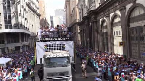 Det ældste optog i Rio de Janeiro fejrer sit 100 års jubilæum