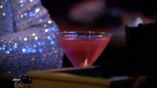 Restaurant and bar owners adapt to survive NYE during a pandemic