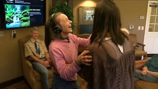 Everyday Hero provides healing power of music at senior living center