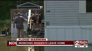 Muskogee residents leave home during floods