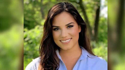 Catalina Lauf Is Running For Congress In Illinois | Hot Chick News