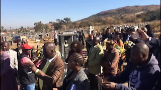 WATCH: Wreath laying ceremony on Mahlangu's birthday (w7J)