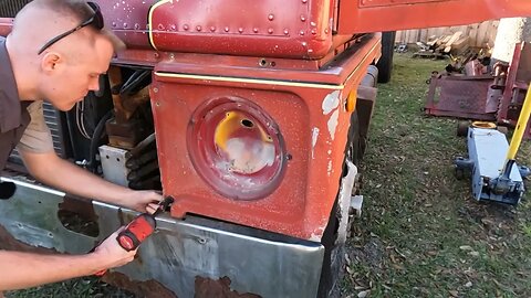 Removing the Fenders and Front Bumper on My L1000 Cabover - Ep. 8