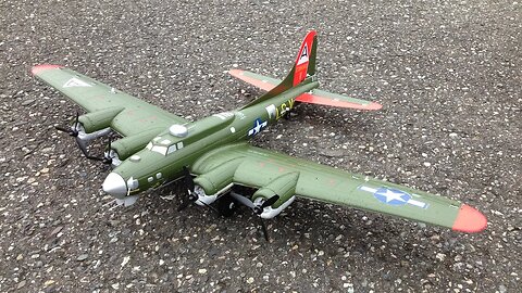 E-Flite UMX B-17 Flying Fortress WWII Bomber with AS3X Technology Unboxing, Maiden, and Review