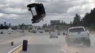 WILDEST HIGH-SPEED CHASE OF STOLEN VEHICLE EVER RECORDED ON POLICE DASHCAM 2023