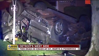 2 dead, 1 in critical condition after car crash in Detroit