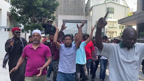 SOUTH AFRICA - Cape Town - Refugees occupying the Central Methodist Church at Cape High Court(Video) (gFA)