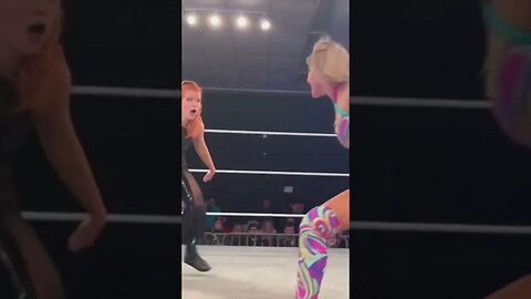 Ray Lyn Delivers A Crazy Cutter On Becca 😲