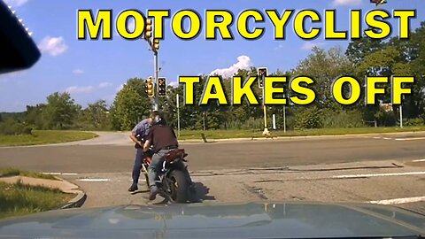 Motorcyclist Almost Runs Over Officer During Traffic Stop On Video - LEO Round Table S08E122