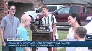 Community Welcomes Home Teen Battling Cancer