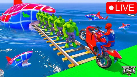 الأبطال الخارقين على دراجة نارية - Superheroes on a motorcycle ride on the stairs with sharks GTAV