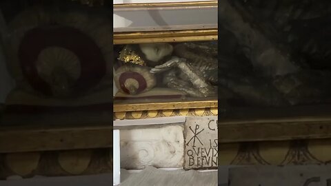 A Roman saint in a glass coffin!