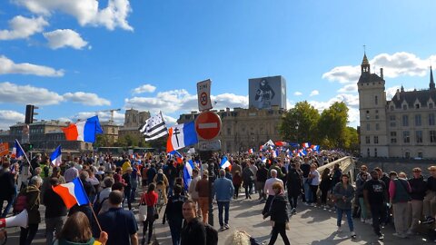 Manifestation au départ du Palais Royal à Paris le 17 Septembre 2022 - Vidéo 2