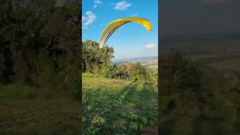 𝑽𝒐𝒐 𝒅𝒆 𝑷𝒂𝒓𝒂𝒈𝒍𝒊𝒅𝒆𝒓 🪂 #parapente #shorts #paraglider #sky #natureza