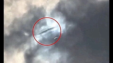 UFO sighted above Arlington, Texas during solar eclipse, it appears to vanish into clouds