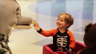 Clearwater Marine Aquarium brings the fun to patients at Johns Hopkins