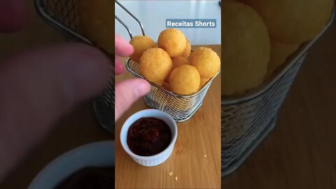 BOLINHA DE QUEIJO COM 3 INGREDIENTES 😱❤️ | Receitas #Shorts