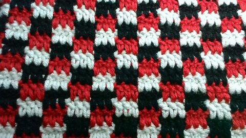 Easy Checker/Plaid stitch tutorial. #katrinascrochetworld #loopsandthread #cloverhooks #yarn